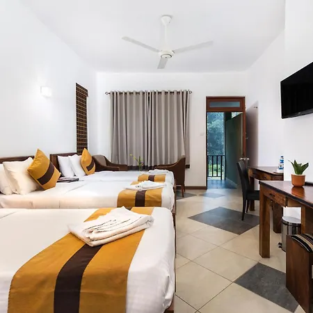 Serenique Resort Kandy-2