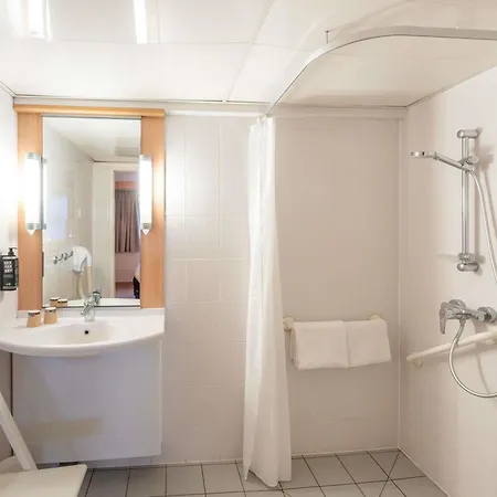 Hôtel ibis Paris 17 Clichy-Batignolles Hotel-2