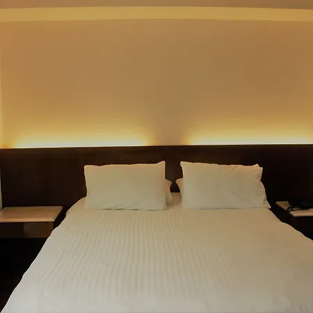 Condesa Suites-3