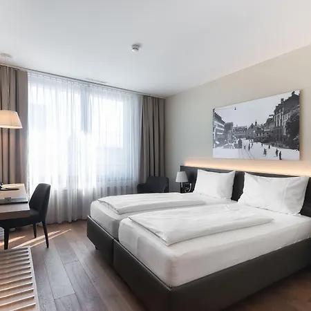 Hotel One66-2