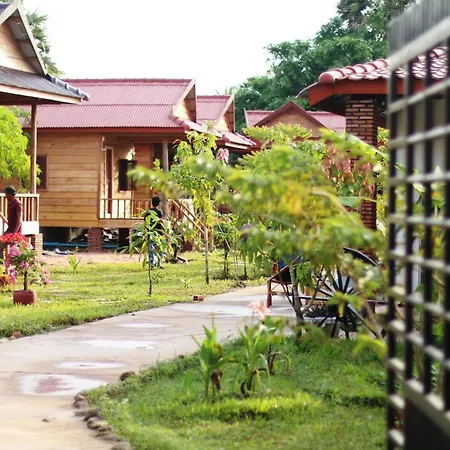The Hidden Oasis Bungalows-2