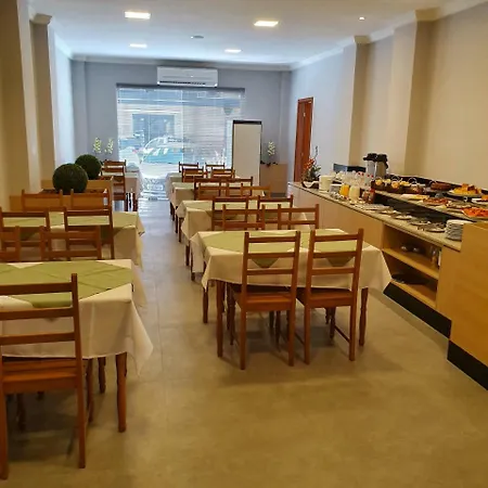 Guaratur Hotel-3