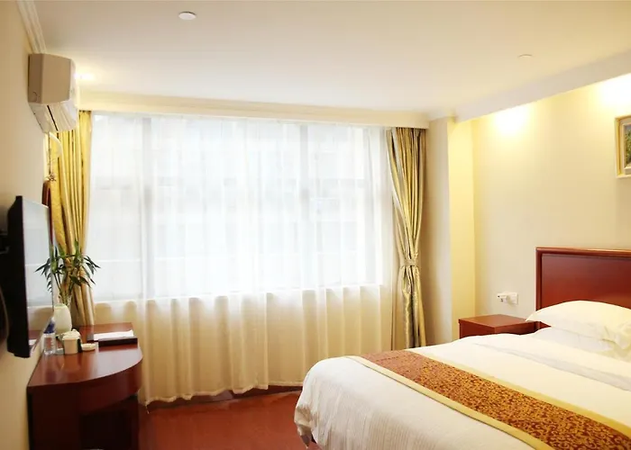 Greentree Inn Zhangjiagang Yangshe Old Street Stadium