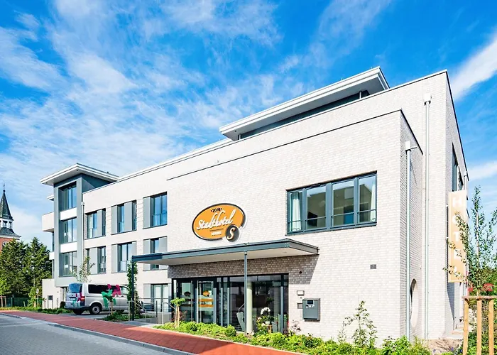 Stadthotel Lohne, Self Check-in&entspannt im Café frühstücken
