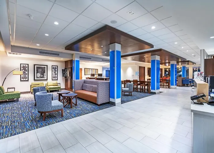 Holiday Inn Express & Suites - Parsons By Ihg