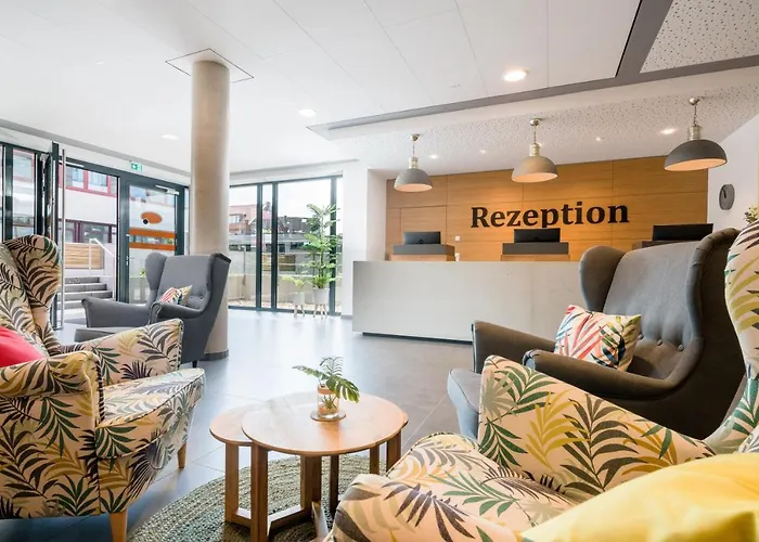 Stadthotel Lohne, Self Check-in&entspannt im Café frühstücken