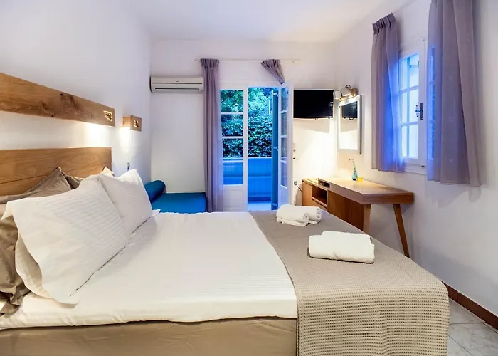 Nefeli Hotel