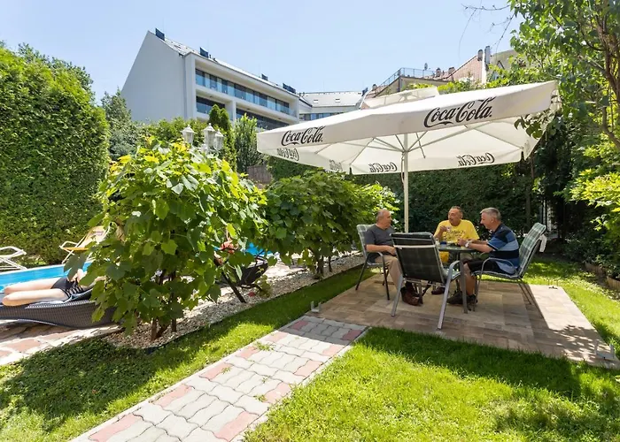 Illes Hotel