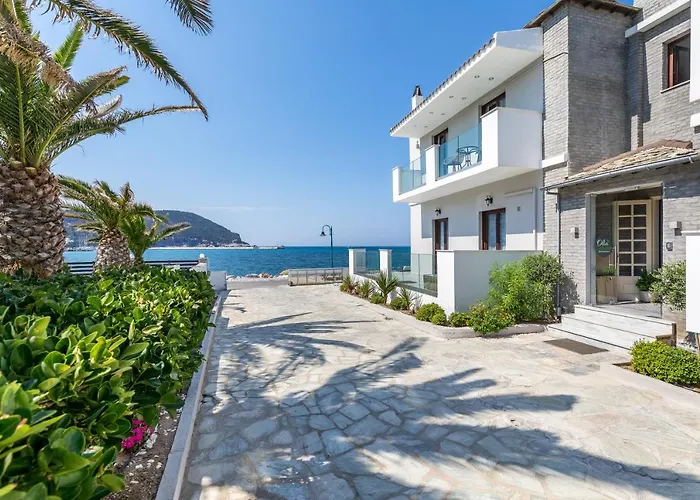 Olia Green Residence