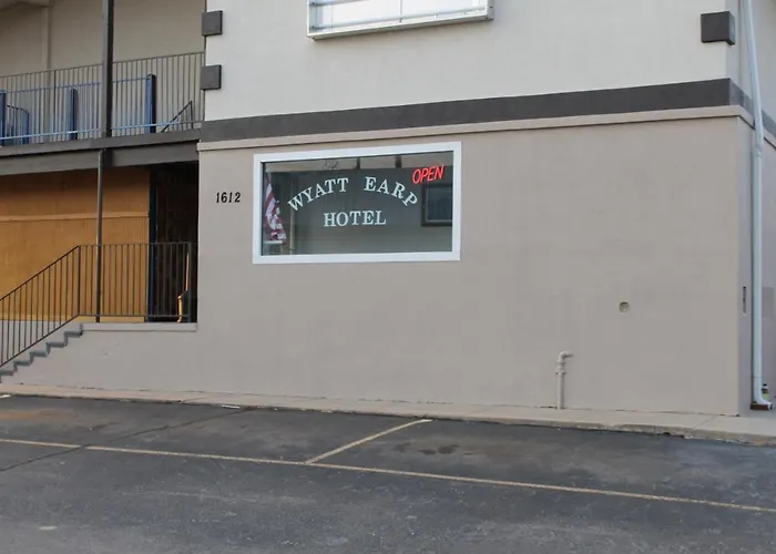 Wyatt Earp Hotel