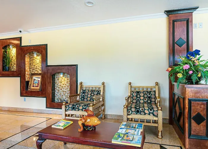 Scottish Inns & Suites - Woodlands Mall