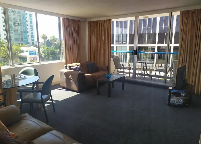 Quarterdeck Apartments