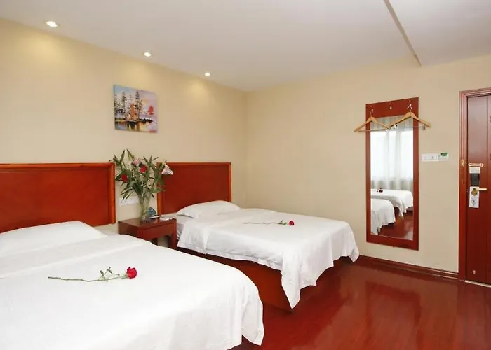Greentree Inn Rizhao West Station Suning Plaza