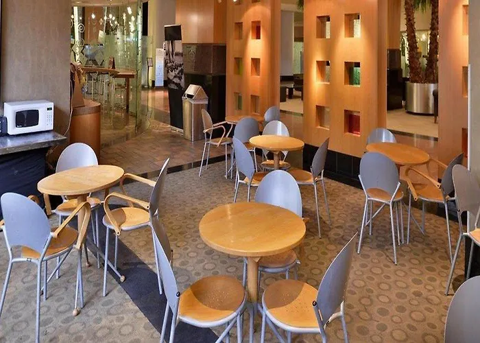 Edward Hotel & Convention Center