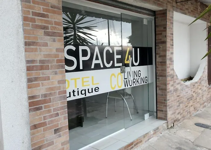 Space 4 U - Hotel Boutique Tematico - Aeroporto