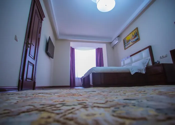 Hotel Ayni