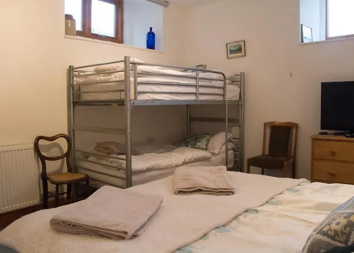James John Hamilton House And Backpacker Hostel
