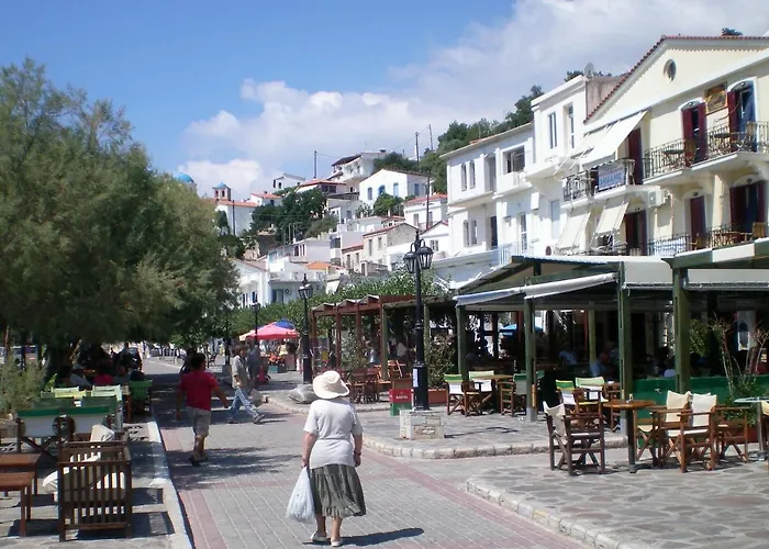 Almiriki Rooms