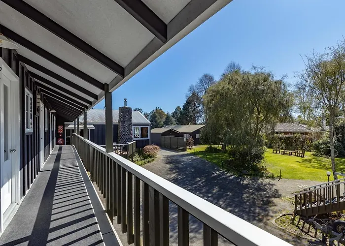 Sportsmans Lodge