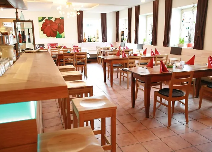 Il Plonner - Hotel Restaurant Biergarten