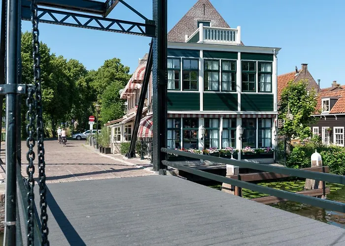 Hof Van Holland Hotel