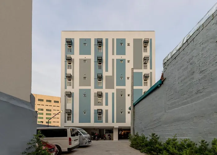 Ihotel Uptown Bgc