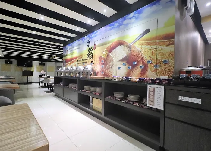 J-Hotel