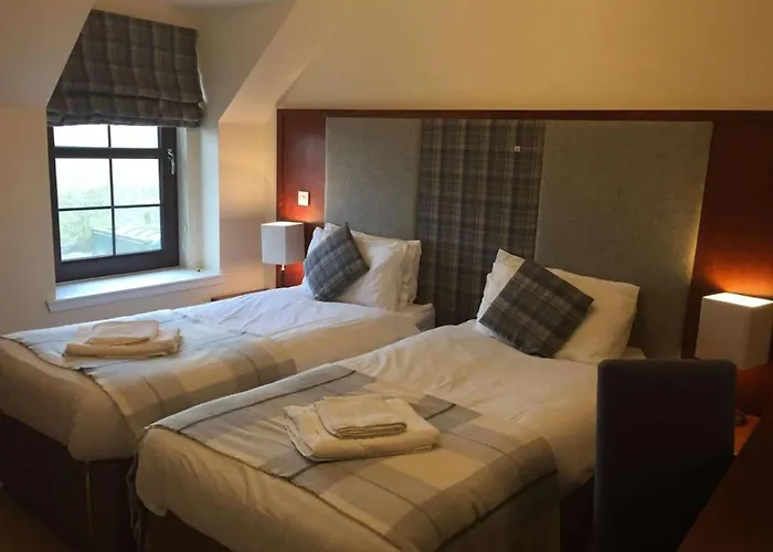 Polochar Inn