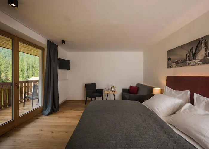 Hotel Dolomitenhof&Chalet Alte Post