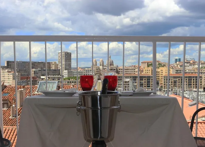 Suite Privee Du Balcon Du Vieux Port Marseille