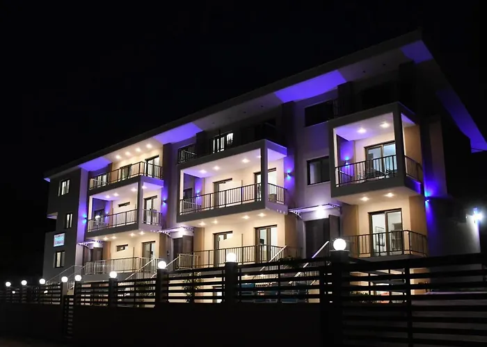 Theano Luxury Suites Nikiti