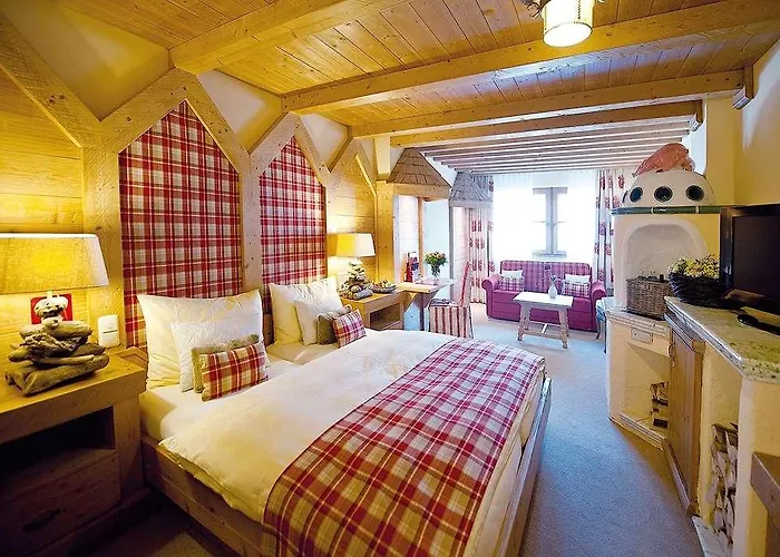 Traumhotel Liebes Rot-Fluh