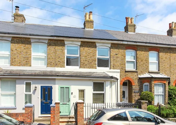 Sea Salt Cottage - Mins To Beach & Shops Dog Friendly