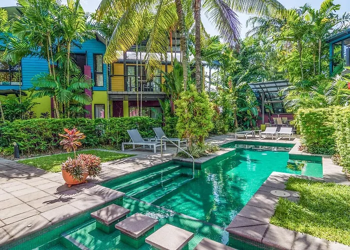 Dreamcatcher Beach-Side Apartments Port Douglas