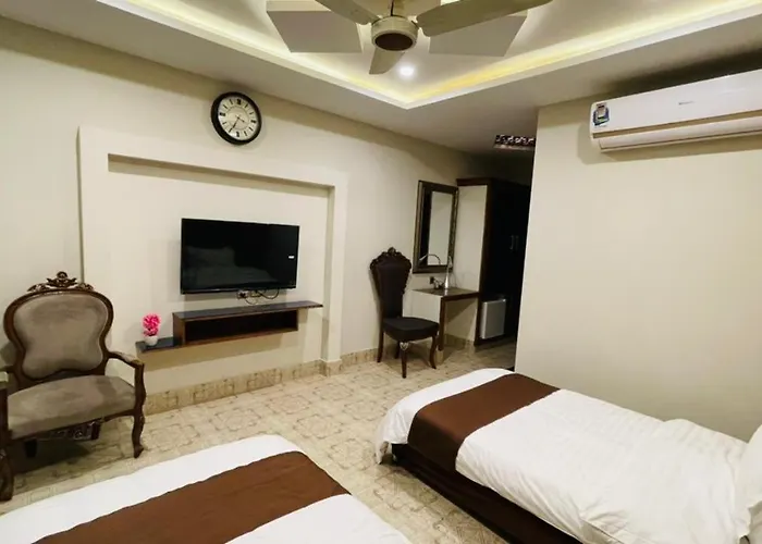 Golden Sand Hotel Rahim Yar Khan