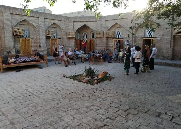 Caravan Sarai Yotoqxona