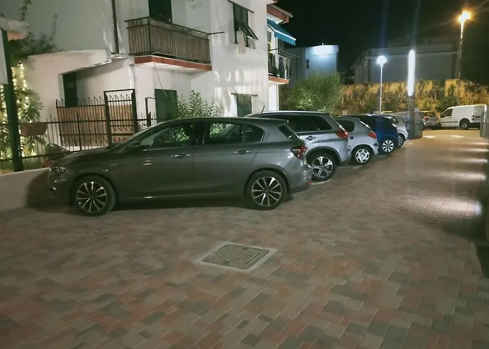 Hotel Costa Azzurra -Free Parking - Easy Stay -Spotorno