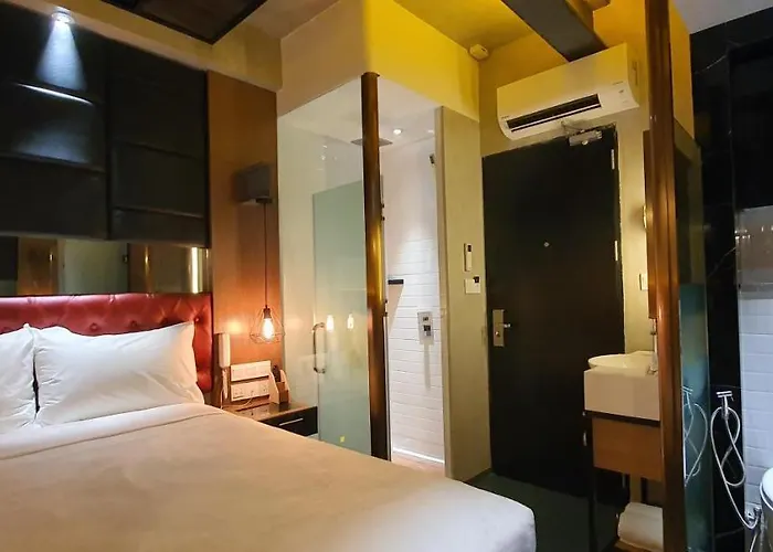 Iotel Luxury Kiosk Hotel
