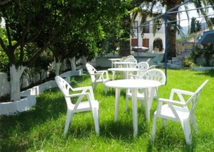 Hotel Kavouris