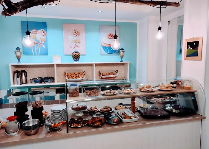Hotel Adria B&B - Colazione Fino Alle 12