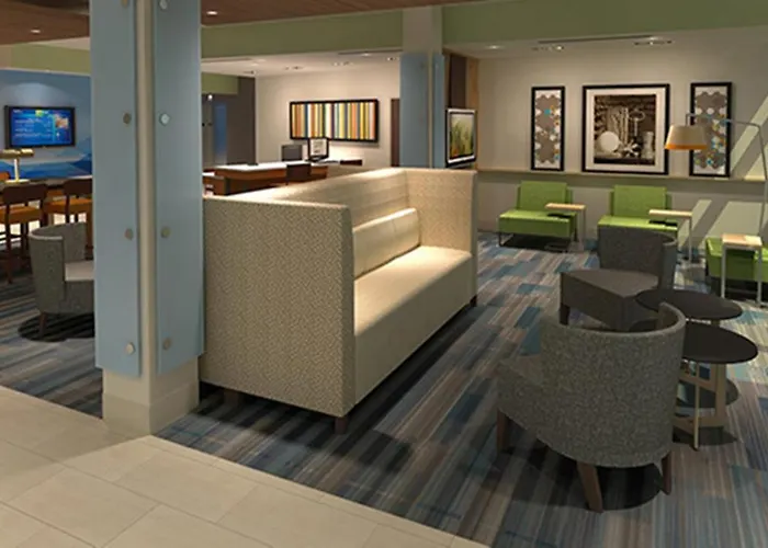 Holiday Inn Express & Suites Jackson By Ihg