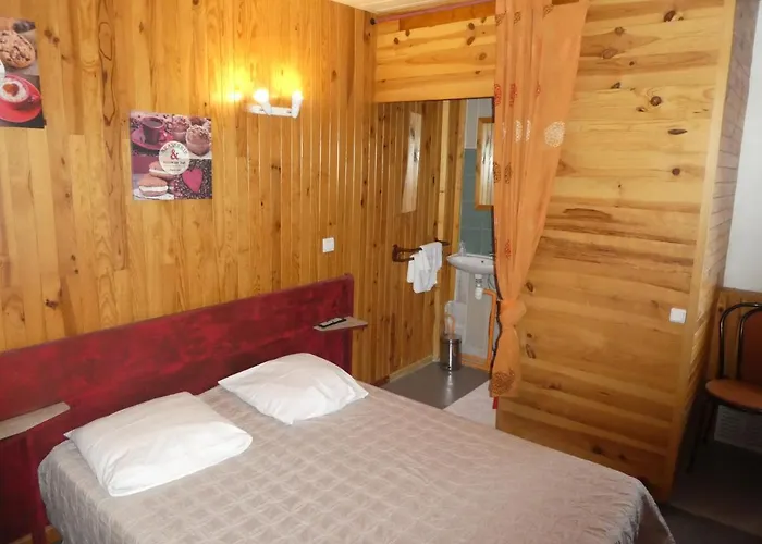 Etanit ! Parking Velo, Etape Bicycle - 1Mn A Toute Connection Bus,Train Et Aeroport - Calme Plein Centre De Beziers Pour Visiter,Manger - Chambres Climatisees, Spacieuses Amenagees Pour Singles, Couple, Et Ou Familles - Consigne Et Petit Dej En Plus