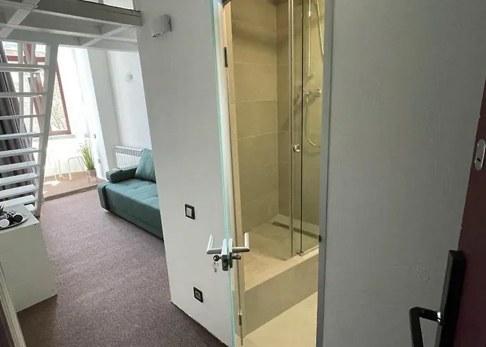Lift Hotel Boutique - Derybasivska