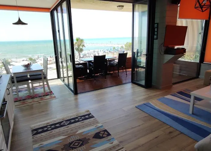 Luxury Beach Apartment In Qerret