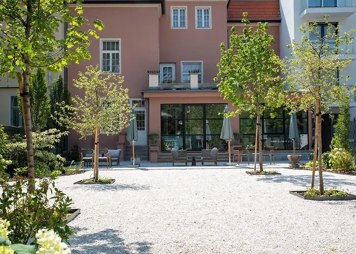 Nest