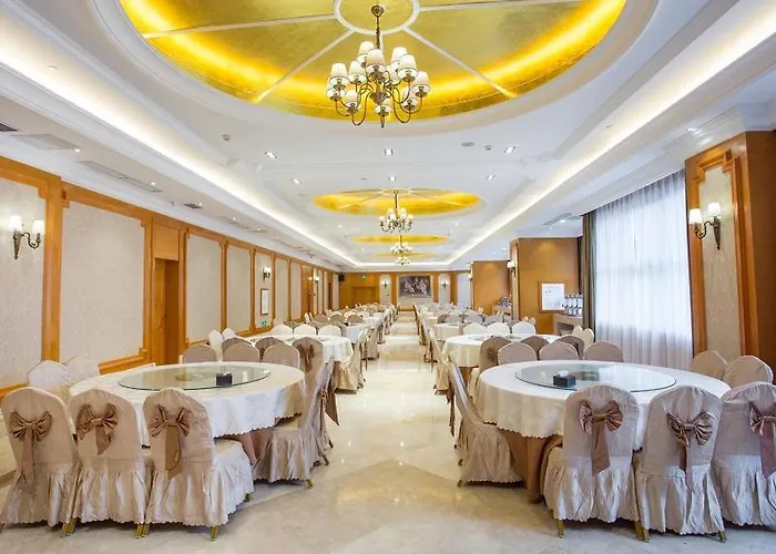 Vienna International Hotel Guizhou Weng'An Qilong Binfen Moer City