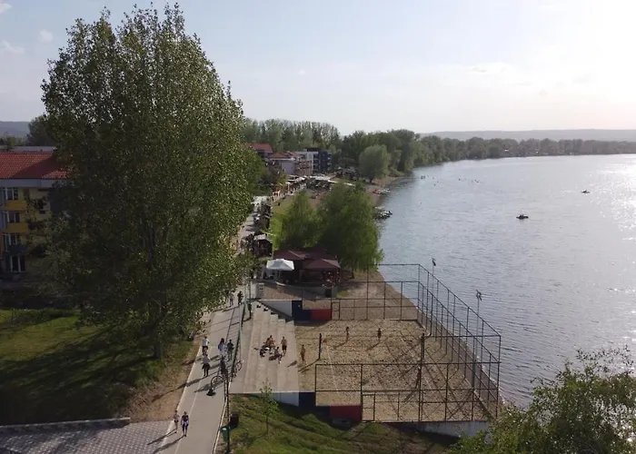 Prenociste Srebrno Jezero