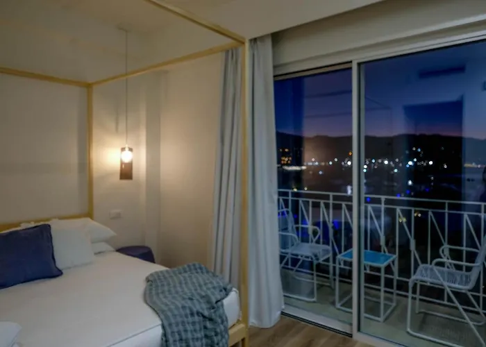 La Sirena Rooms