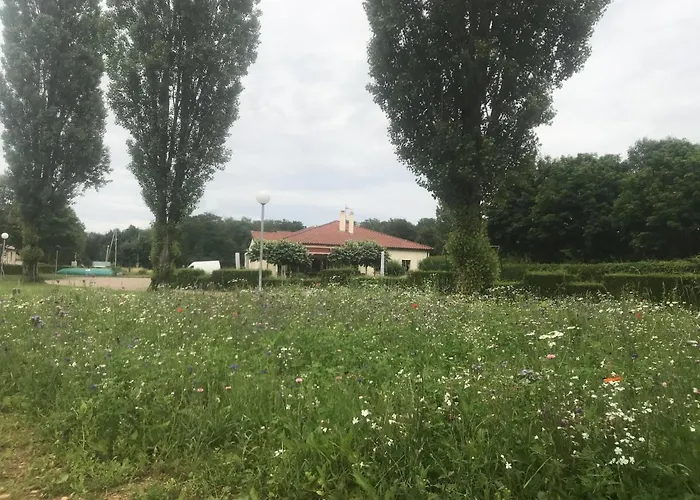 La Villa De L Embusade Guesthouse