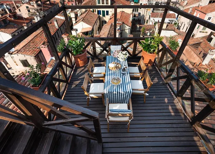 Penthouse With Rooftop Terrace And 360 Views Of Venice - Venice5Th